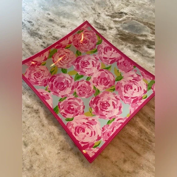 Lilly Pulitzer Glass Plate Trinket Caddy Dish First Impression Pink Roses Plate - Picture 2 of 5